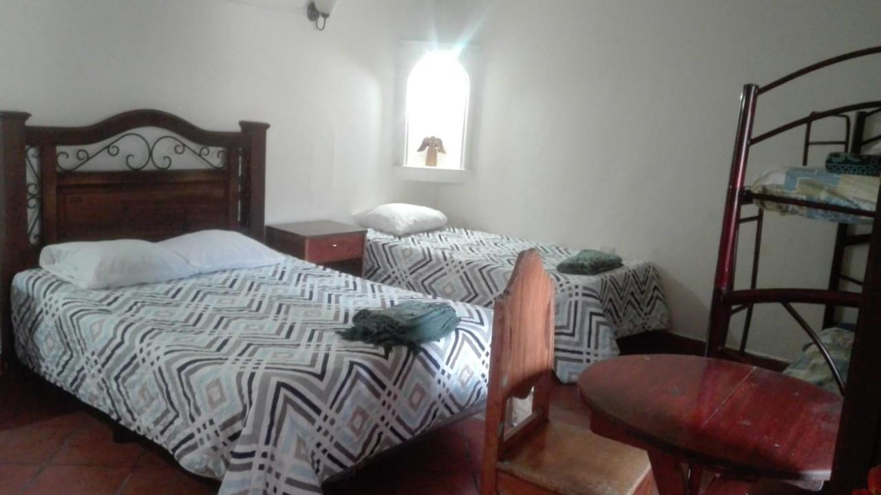 Huellas Hostal Antigua Eksteriør bilde